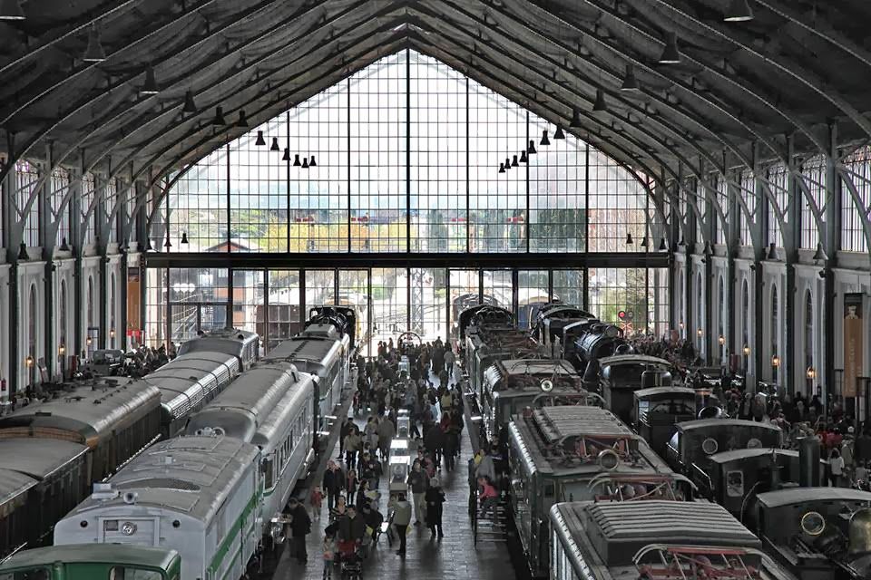 Mercadillo "Mercado de Motores" en el Museo del Ferrocarril