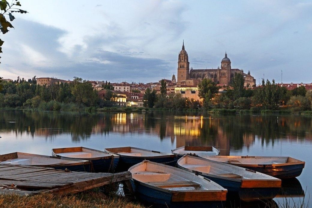 Alt ciudades-universitarias_Salamanca_HomeExchange, title ciudades-universitarias_Salamanca_HomeExchange