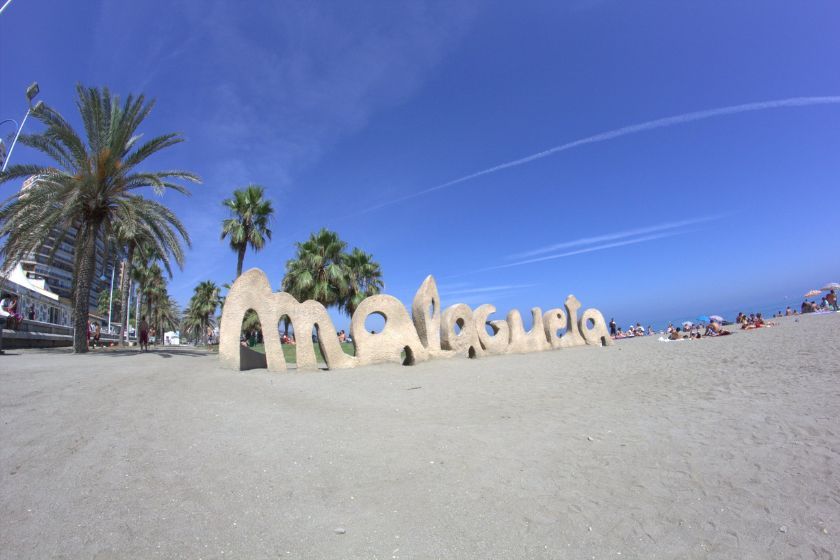 las mejores playas de Malaga, playa de la malagueta