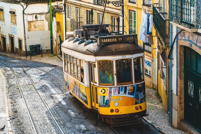 transporte publico tranvia en Lisboa