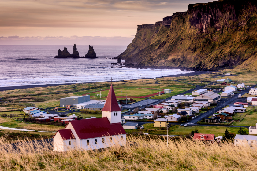 Vivir en Islandia siendo español coste