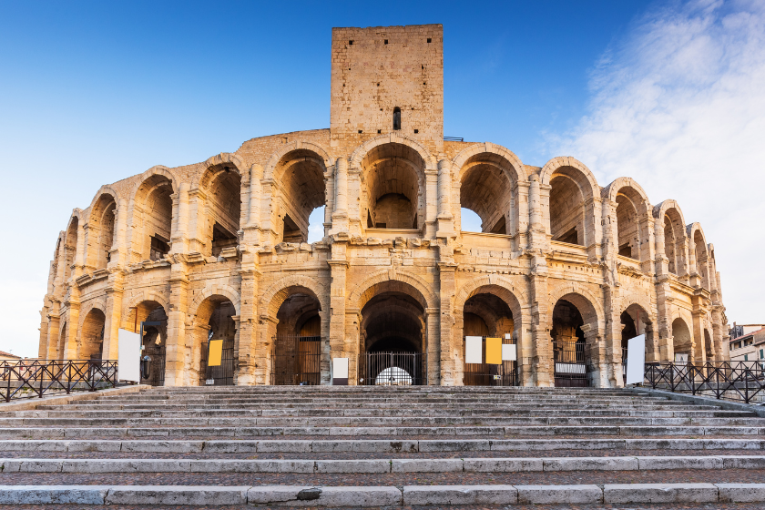 ciudades más bonitas de Francia Arles